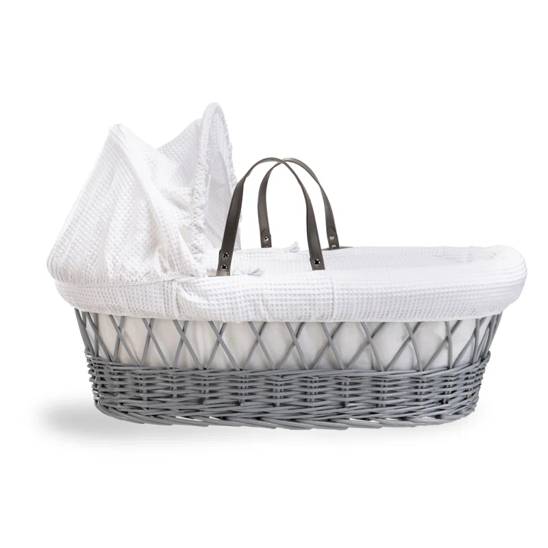 Stylish Waffle Wicker Moses Basket for Your Newborn - Image 5