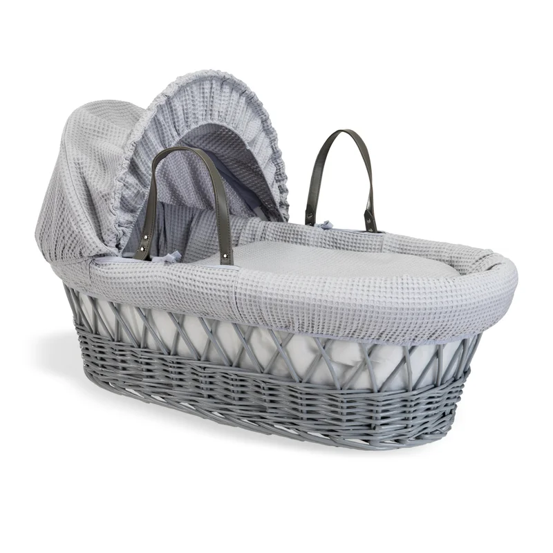 Stylish Waffle Wicker Moses Basket for Your Newborn - Image 6