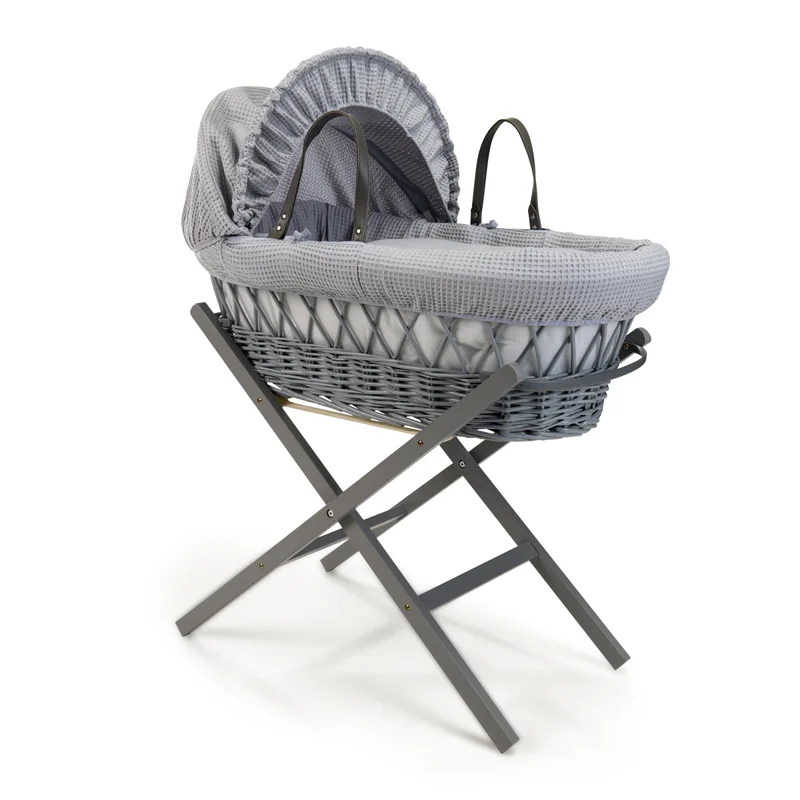 Stylish Waffle Wicker Moses Basket for Your Newborn - Image 11