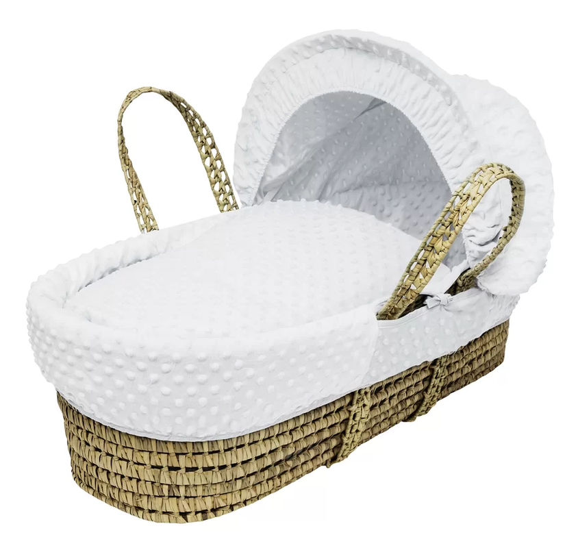 Cozy and Stylish Moses Basket for Your Newborn